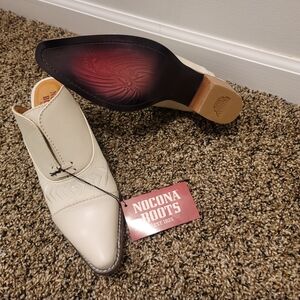 Nocona Off-White Leather Mules